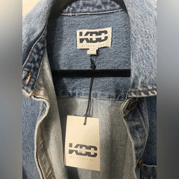 KBB KAHLANA Target Samira Medium Wash Button Down Denim Shirt Oversized M NWT - Picture 6 of 13